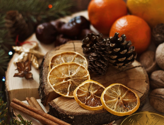 christmas dried fruit decoration