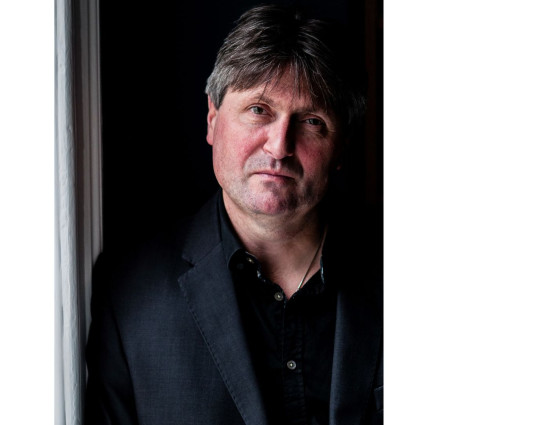 Simon Armitage PR Photo resized for Web