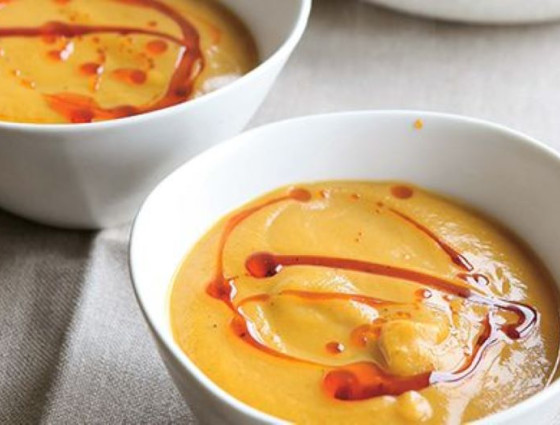 Bowls of pumpkin soup 