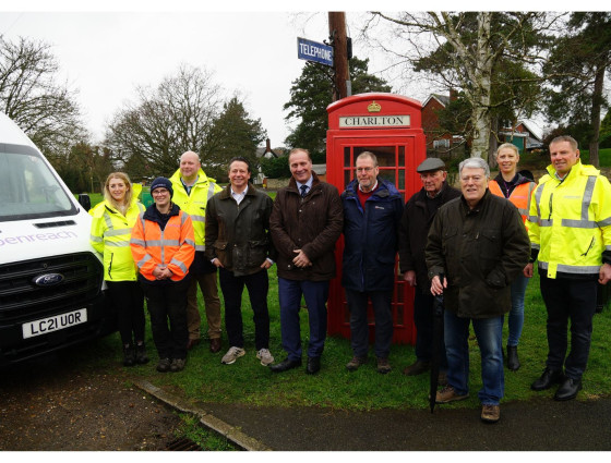  (L to R)Nigel Huddleston, Member of Parliament for Mid-Worcestershire,  Councillor Marc Bayliss, Worcestershire County Council’s Cabinet Member for Economy, Infrastructure and Skills with representatives of Charlton Village and Open Reach