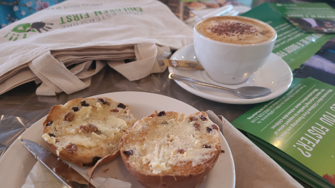 Tea and teacakes